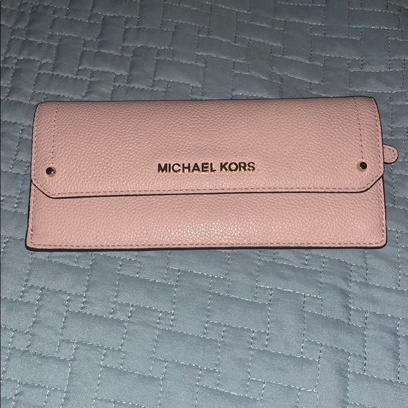 michael kors flat wallet